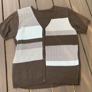 brown short sleeve layered top. new condition